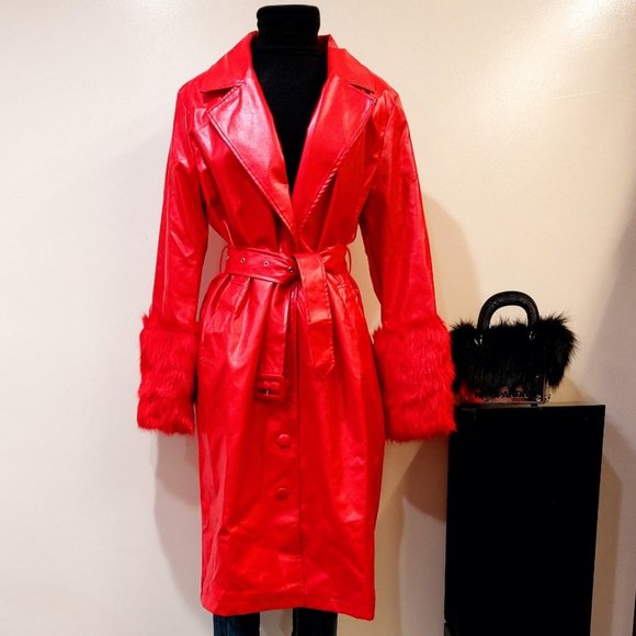 💥SHOWSTOPPER💥Leather Coat with Oversized Fur Collar in Shiny Scarlet Red - Picture 7 of 16